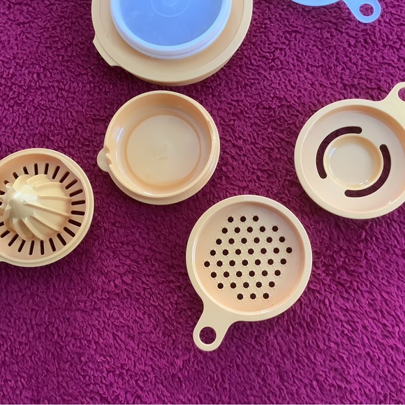 Vintage Tupperware Measuring Cups x2 w/Accessories (11 pcs total) - Picture 2 of 8